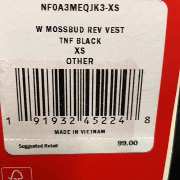 SOLD- The North Face Women's Mossbud Reversible Vest, XS - Picture 8 of 8